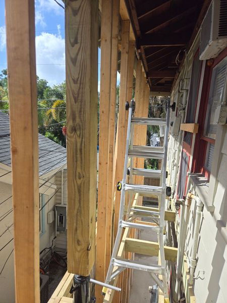 Exterior wall framing being repaired on a Reliant job